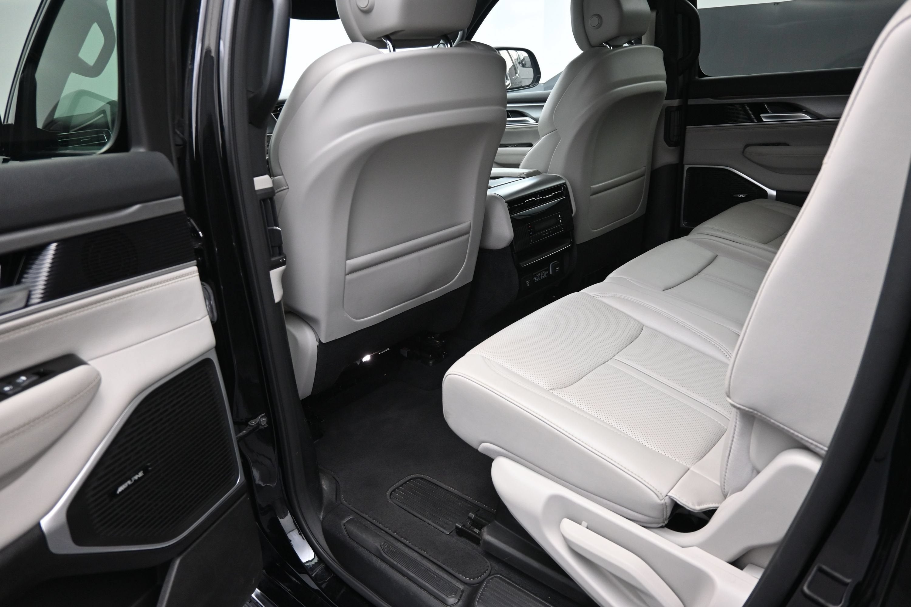 2025 Jeep Wagoneer Series II
