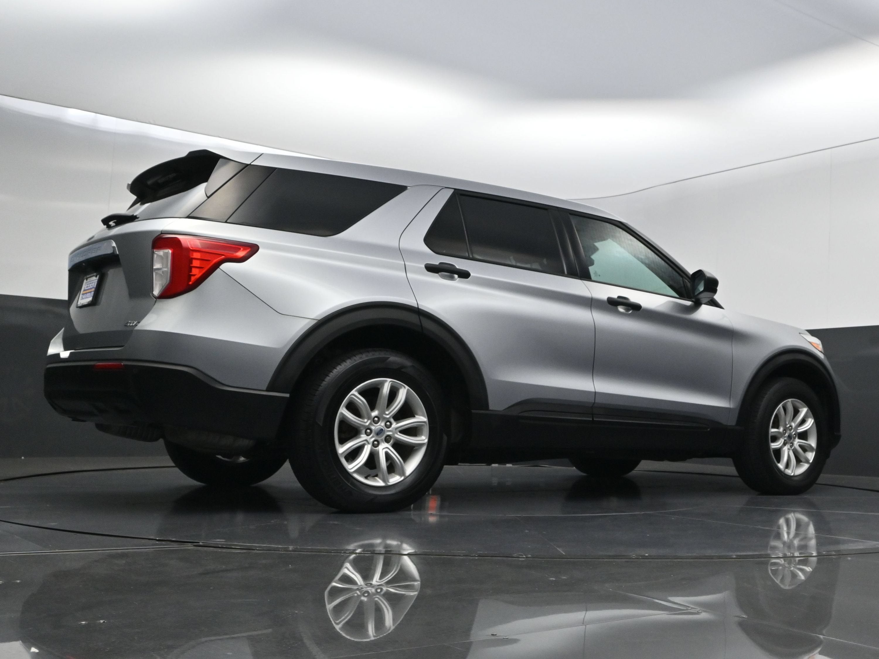 2021 Ford Explorer Base