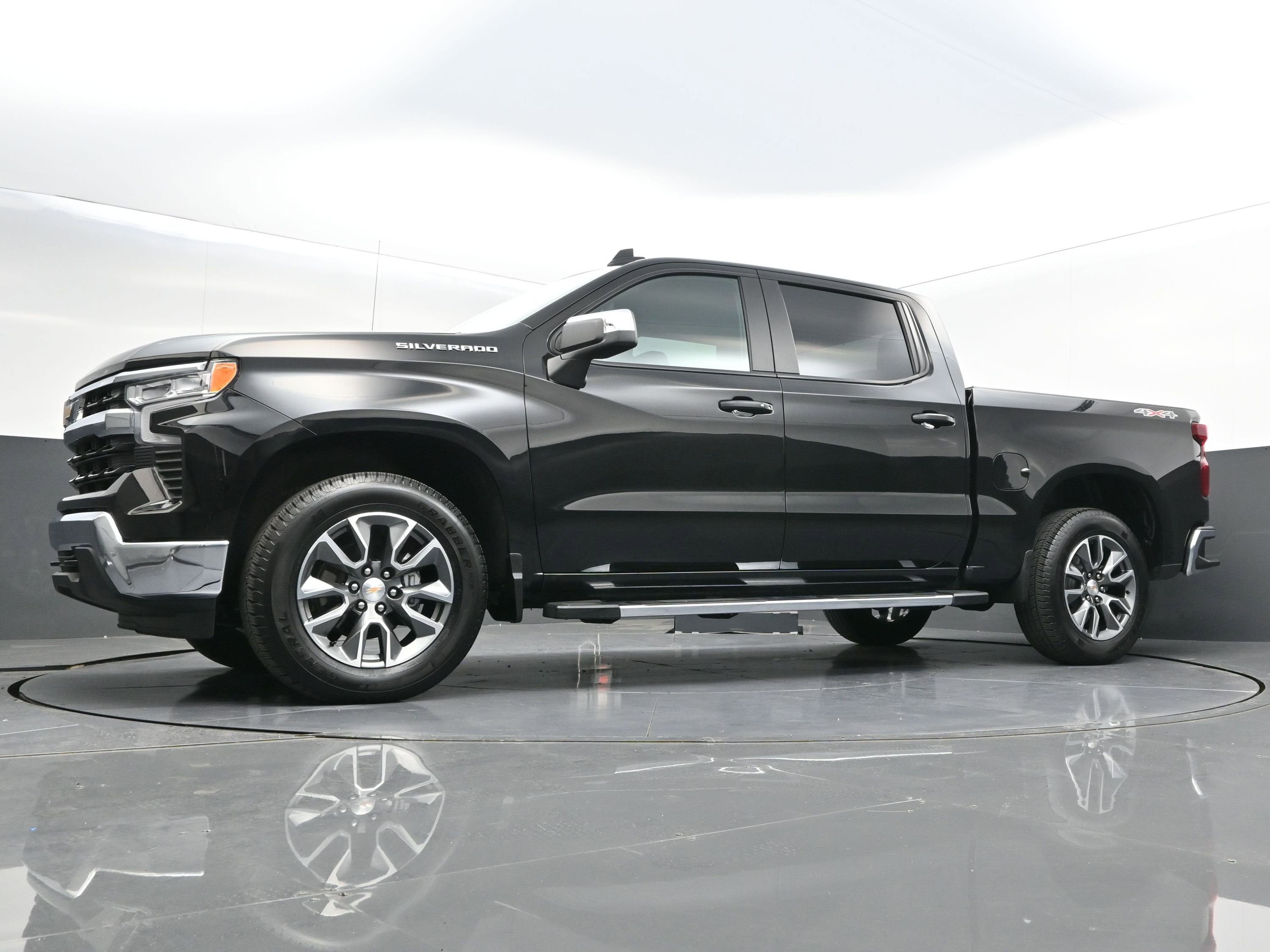 2025 Chevrolet Silverado 1500 LT (2FL)