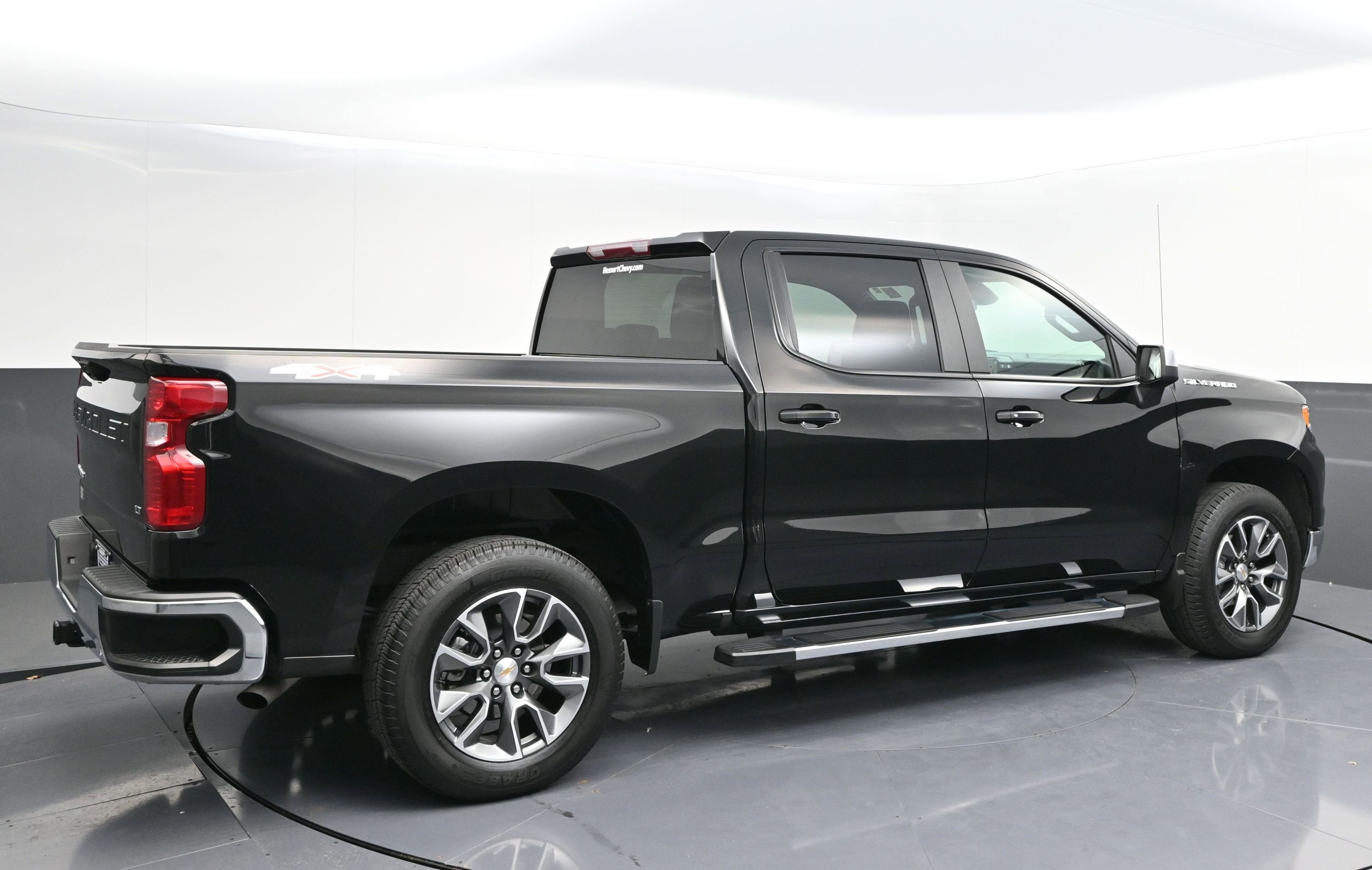 2025 Chevrolet Silverado 1500 LT (2FL)