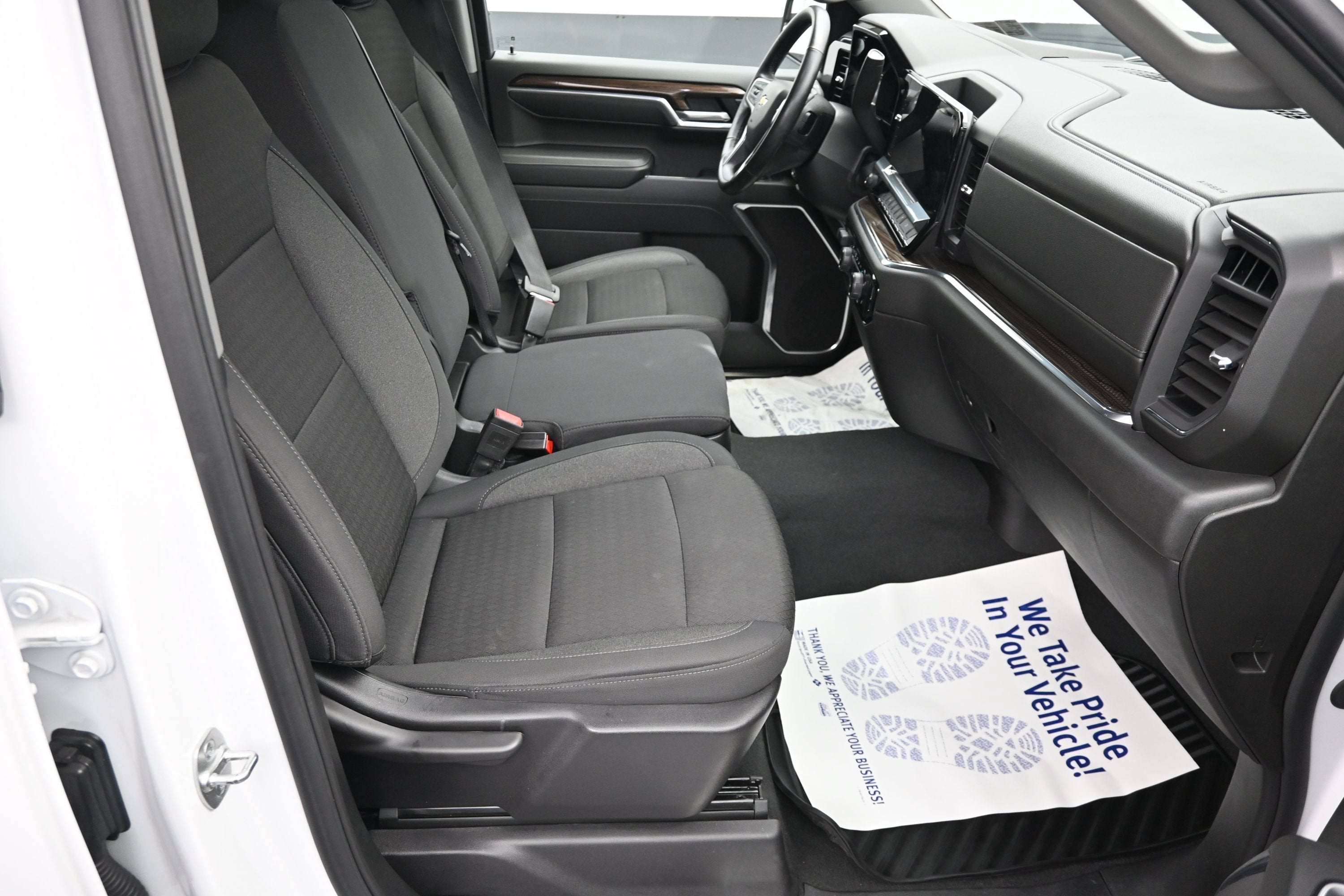 2025 Chevrolet Silverado 1500 LT (2FL)