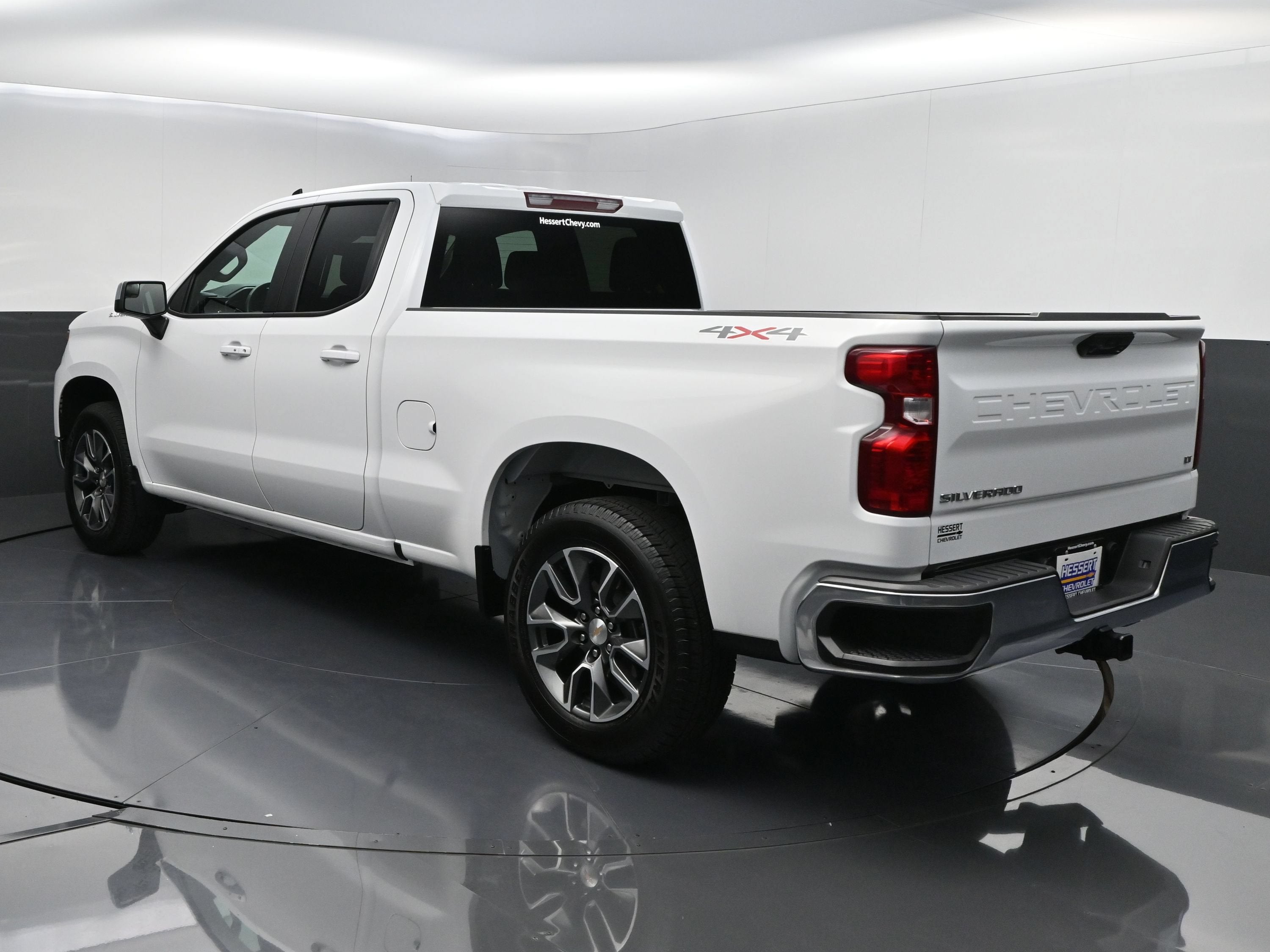 2025 Chevrolet Silverado 1500 LT (2FL)