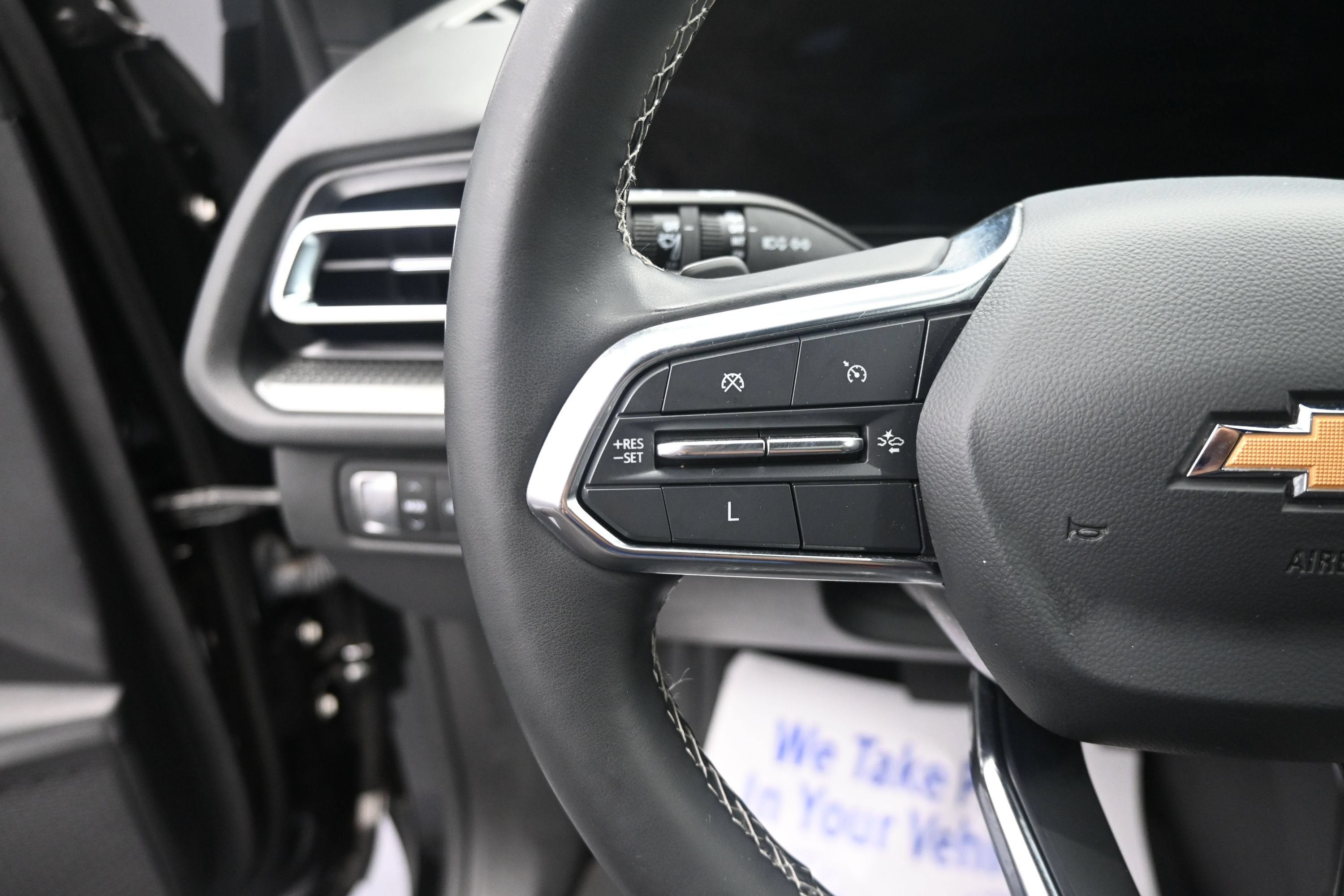 2024 Chevrolet Traverse LS