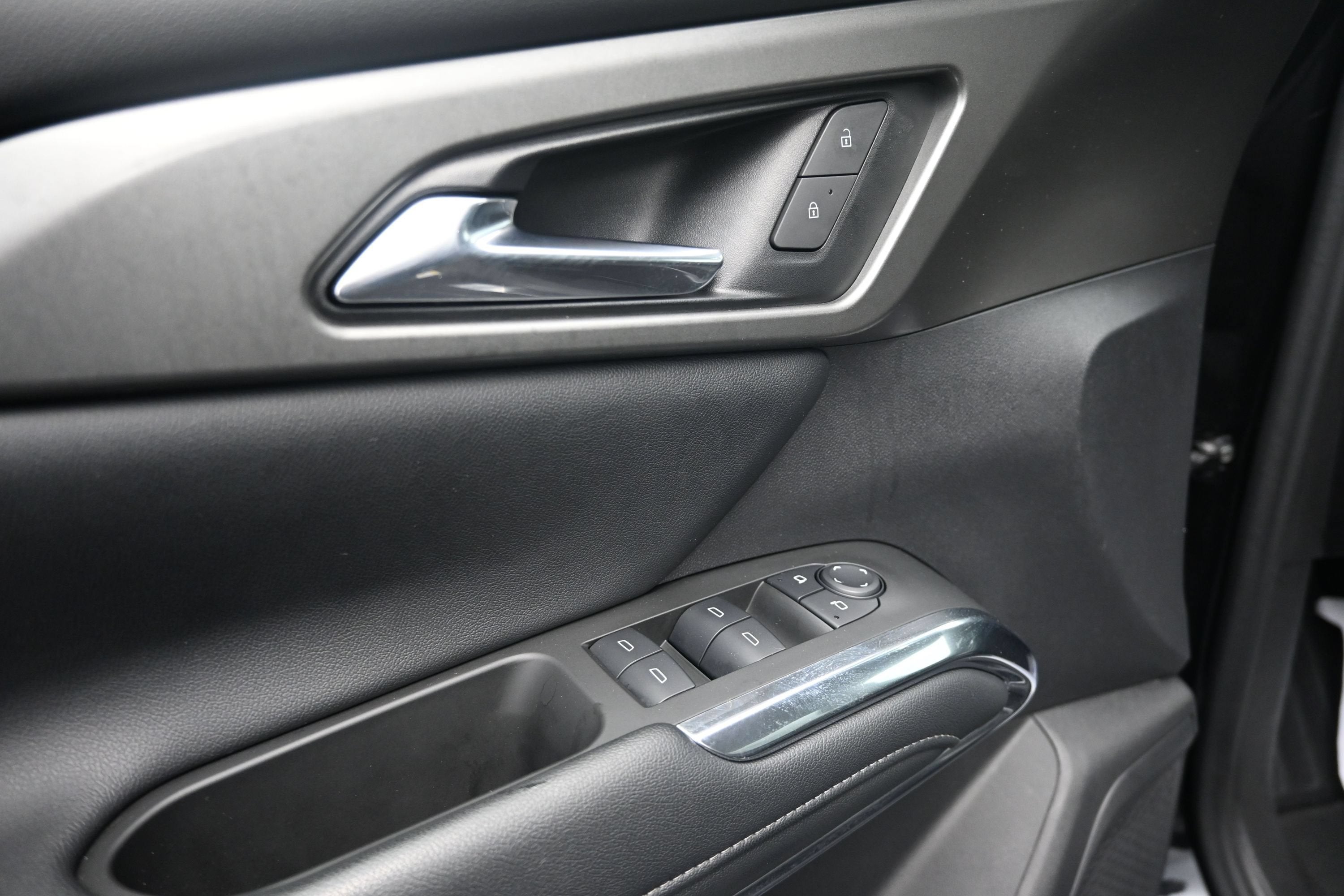 2024 Chevrolet Traverse LS