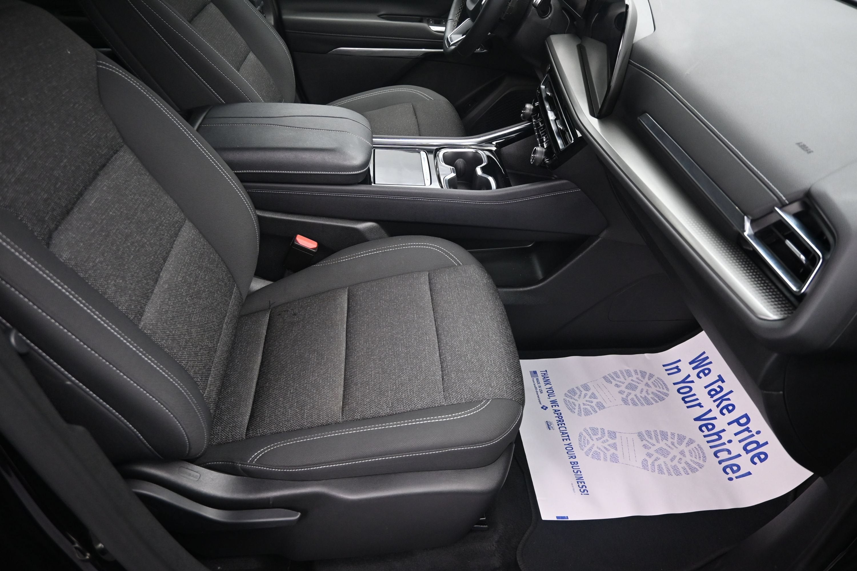 2024 Chevrolet Traverse LS