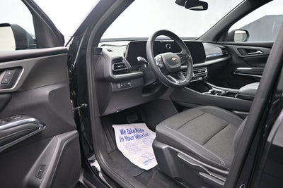 2024 Chevrolet Traverse LS