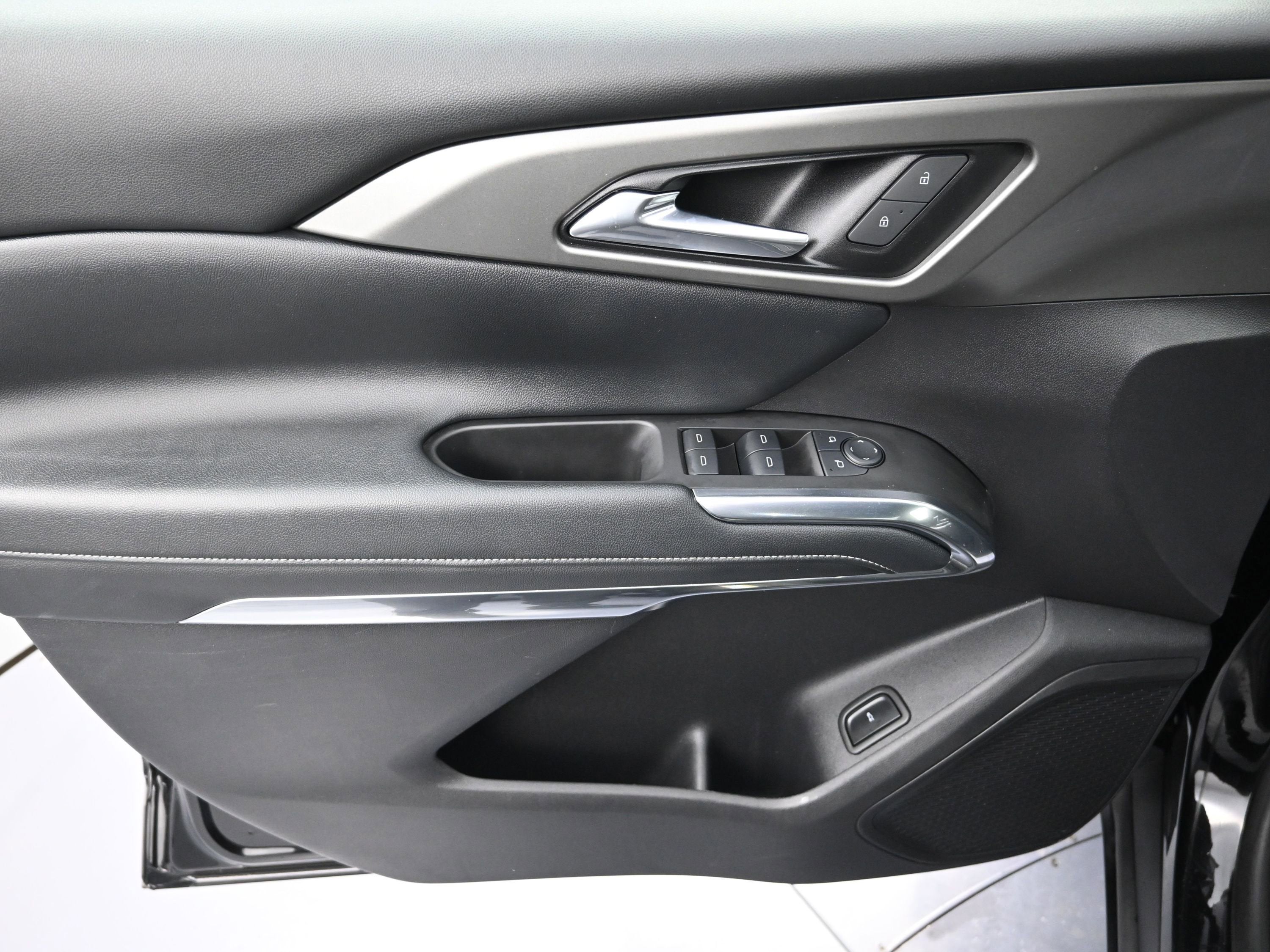 2024 Chevrolet Traverse LS