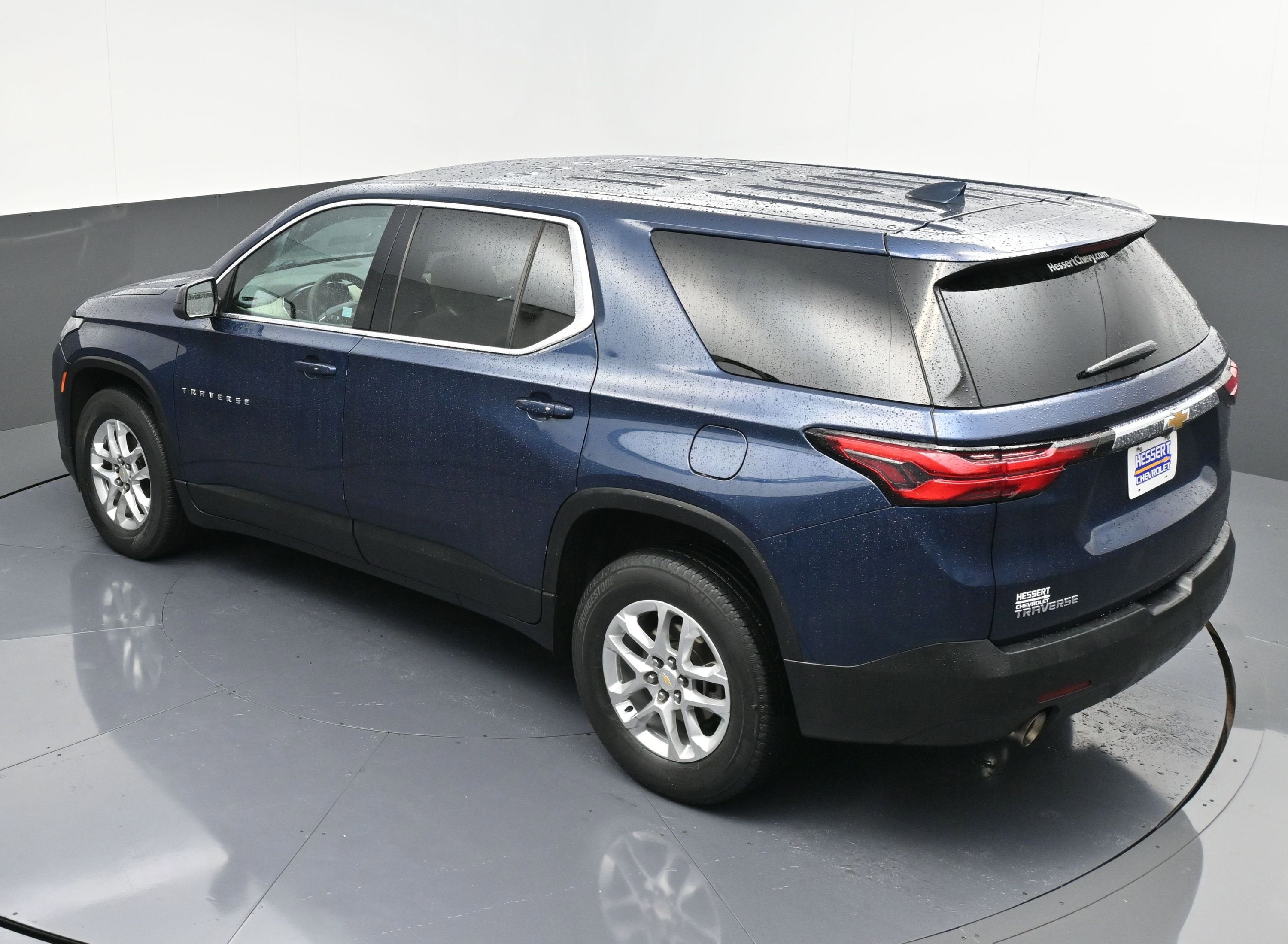 2023 Chevrolet Traverse LS