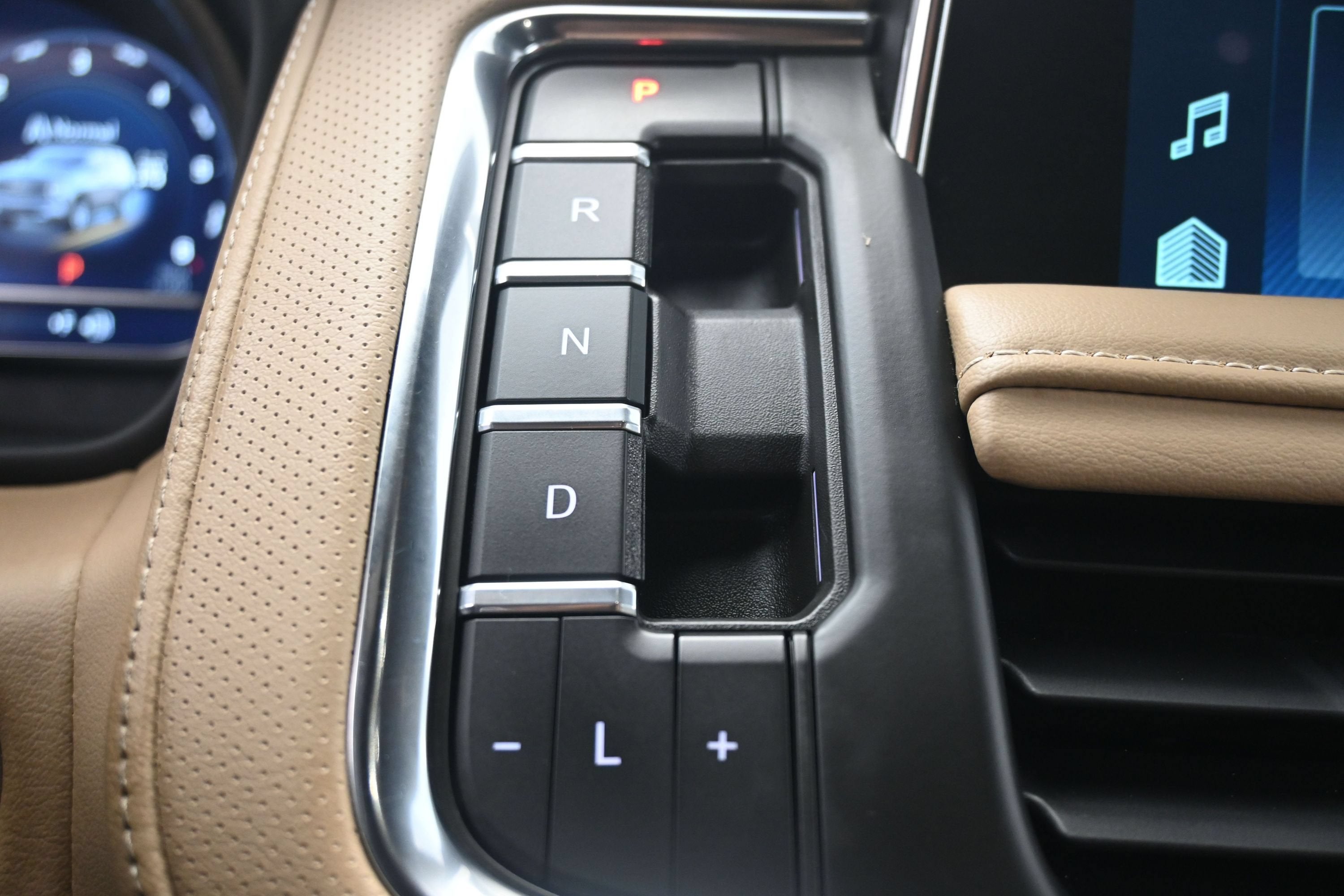 2022 Chevrolet Suburban Premier