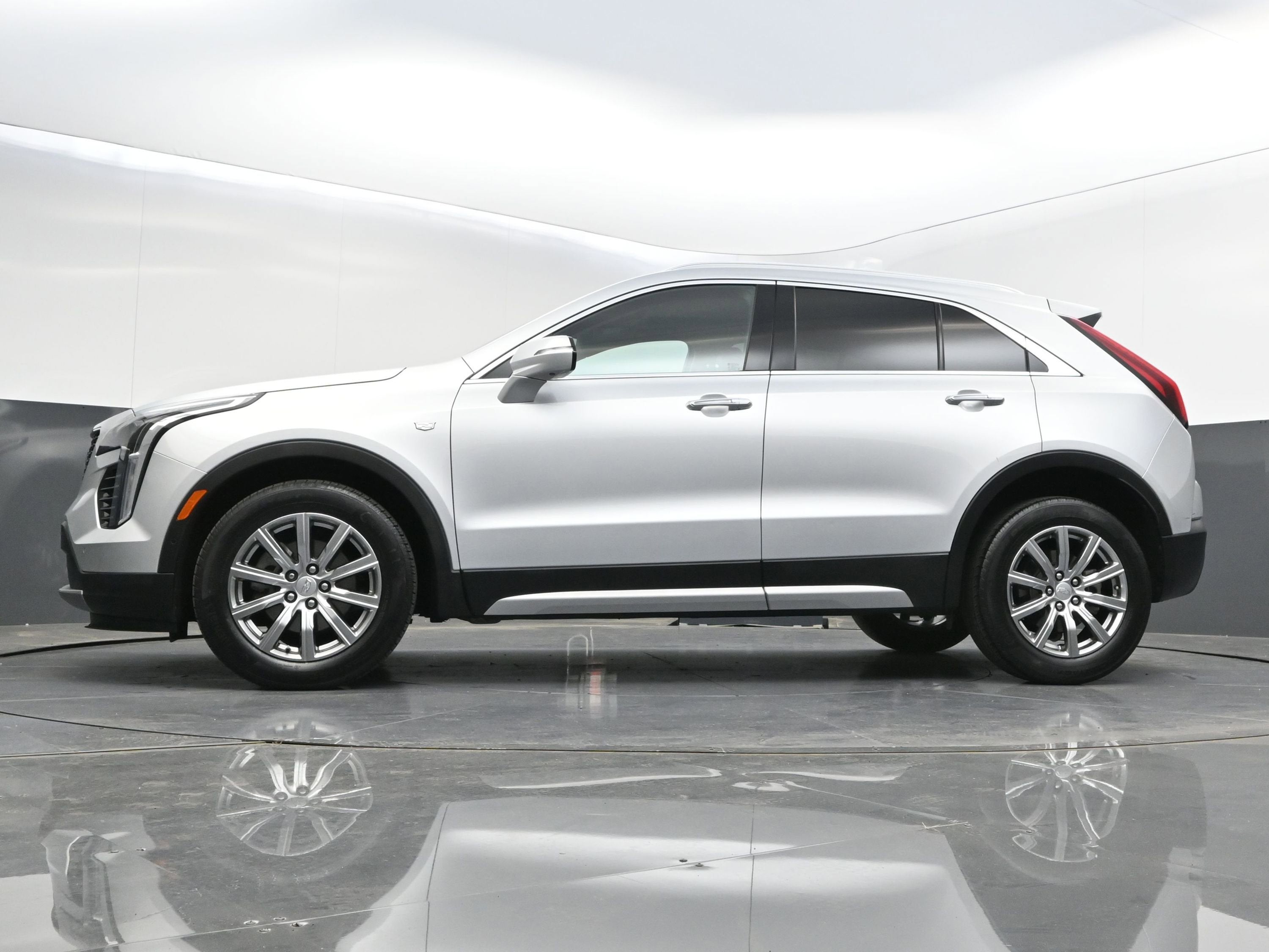 2022 Cadillac XT4 Premium Luxury