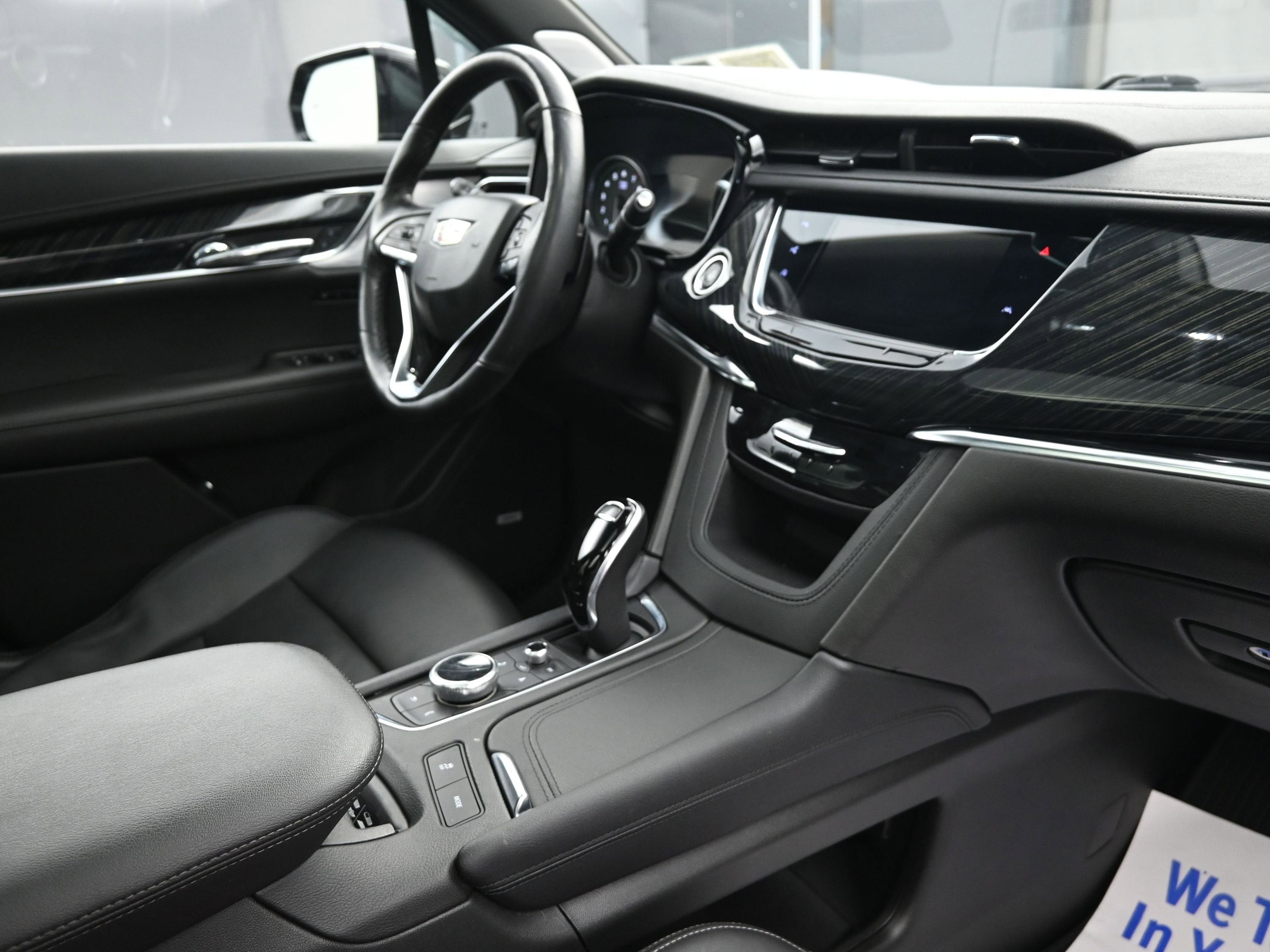 2022 Cadillac XT6 Premium Luxury