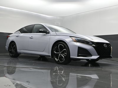 2023 Nissan Altima SR FWD