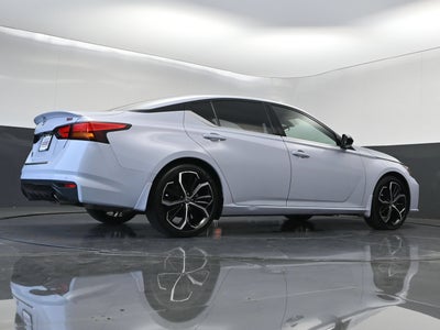 2023 Nissan Altima SR FWD