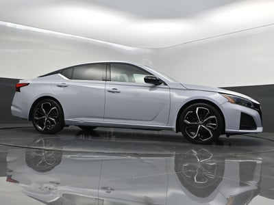 2023 Nissan Altima SR FWD