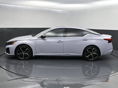 2023 Nissan Altima SR FWD