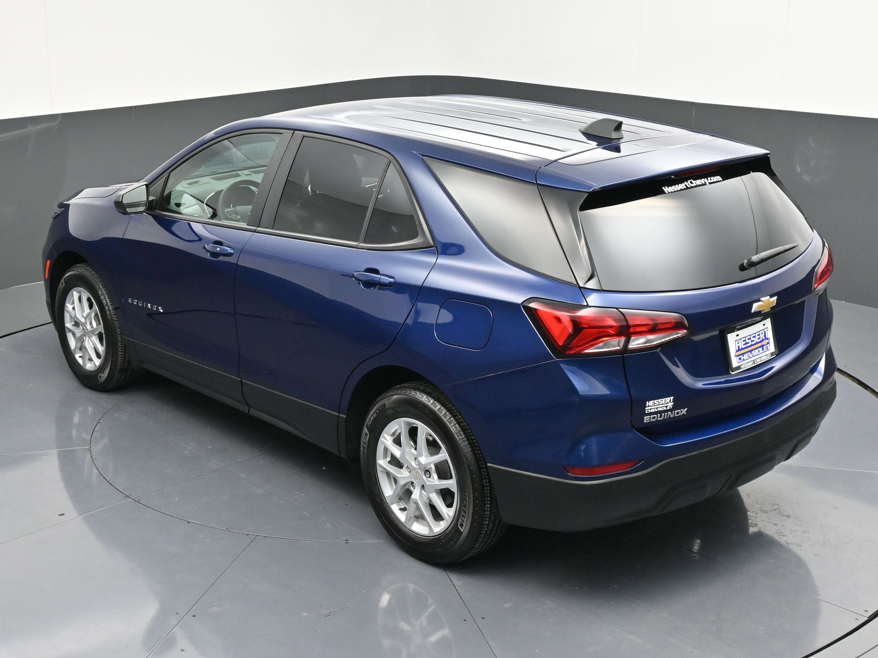 2023 Chevrolet Equinox LS