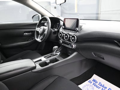 2022 Nissan Sentra SV Xtronic CVT