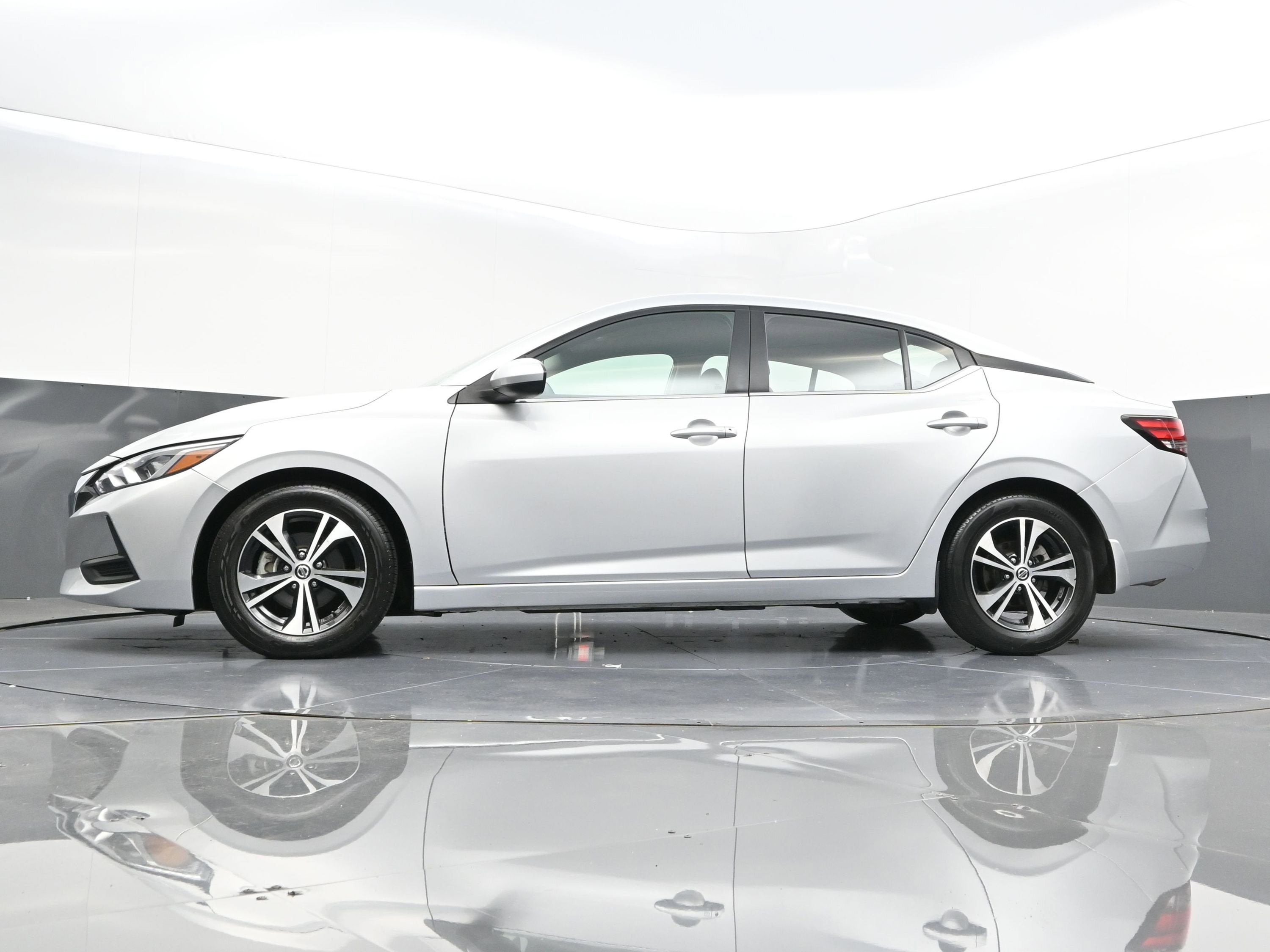 2022 Nissan Sentra SV Xtronic CVT