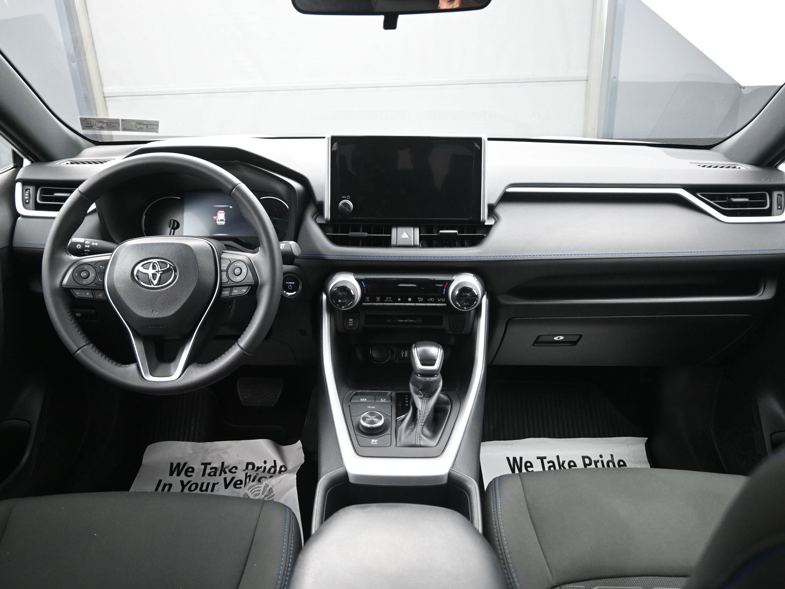 2023 Toyota RAV4 Hybrid SE