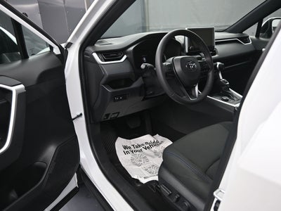 2023 Toyota RAV4 Hybrid SE