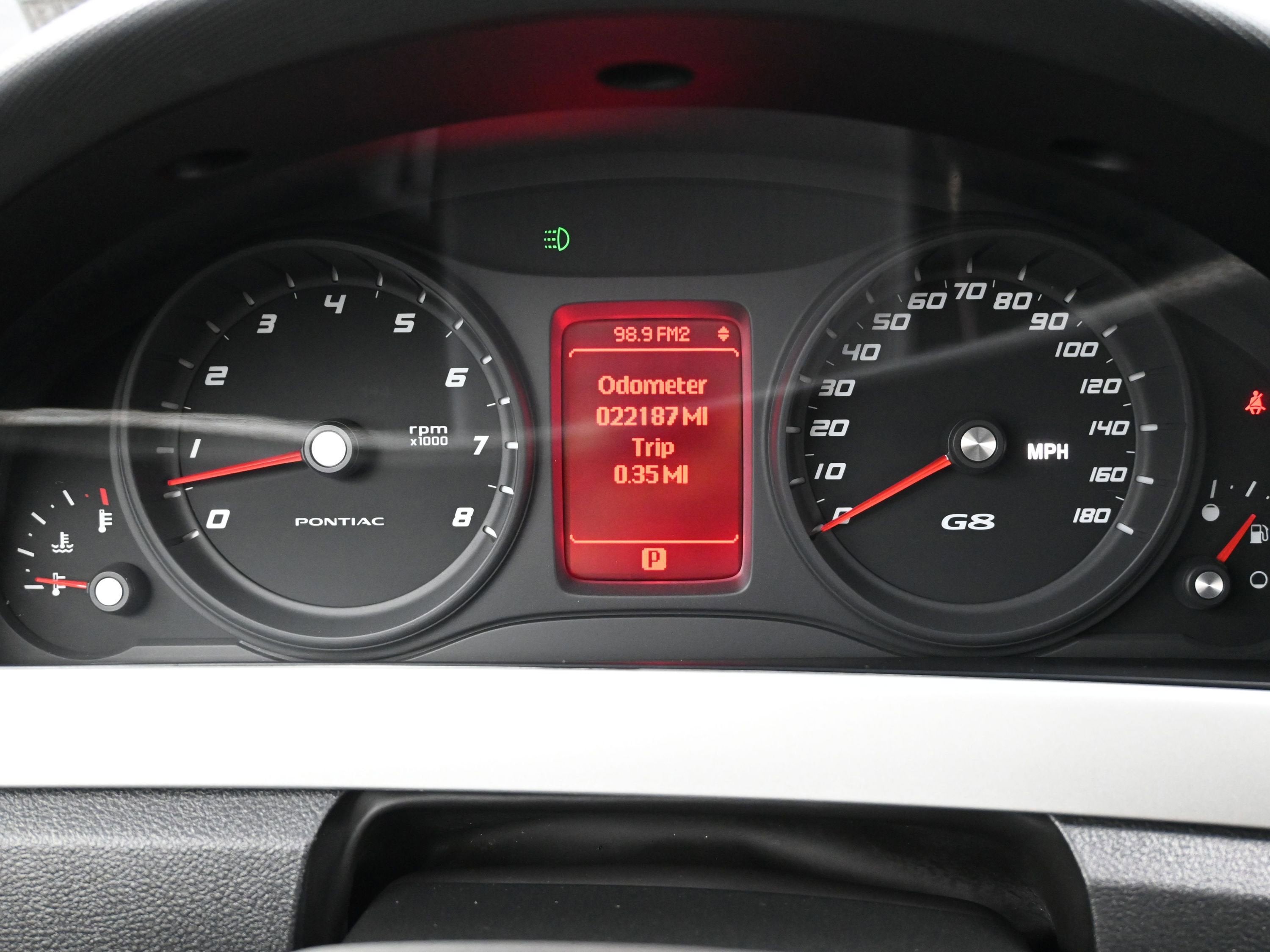 2009 Pontiac G8 4dr Sdn