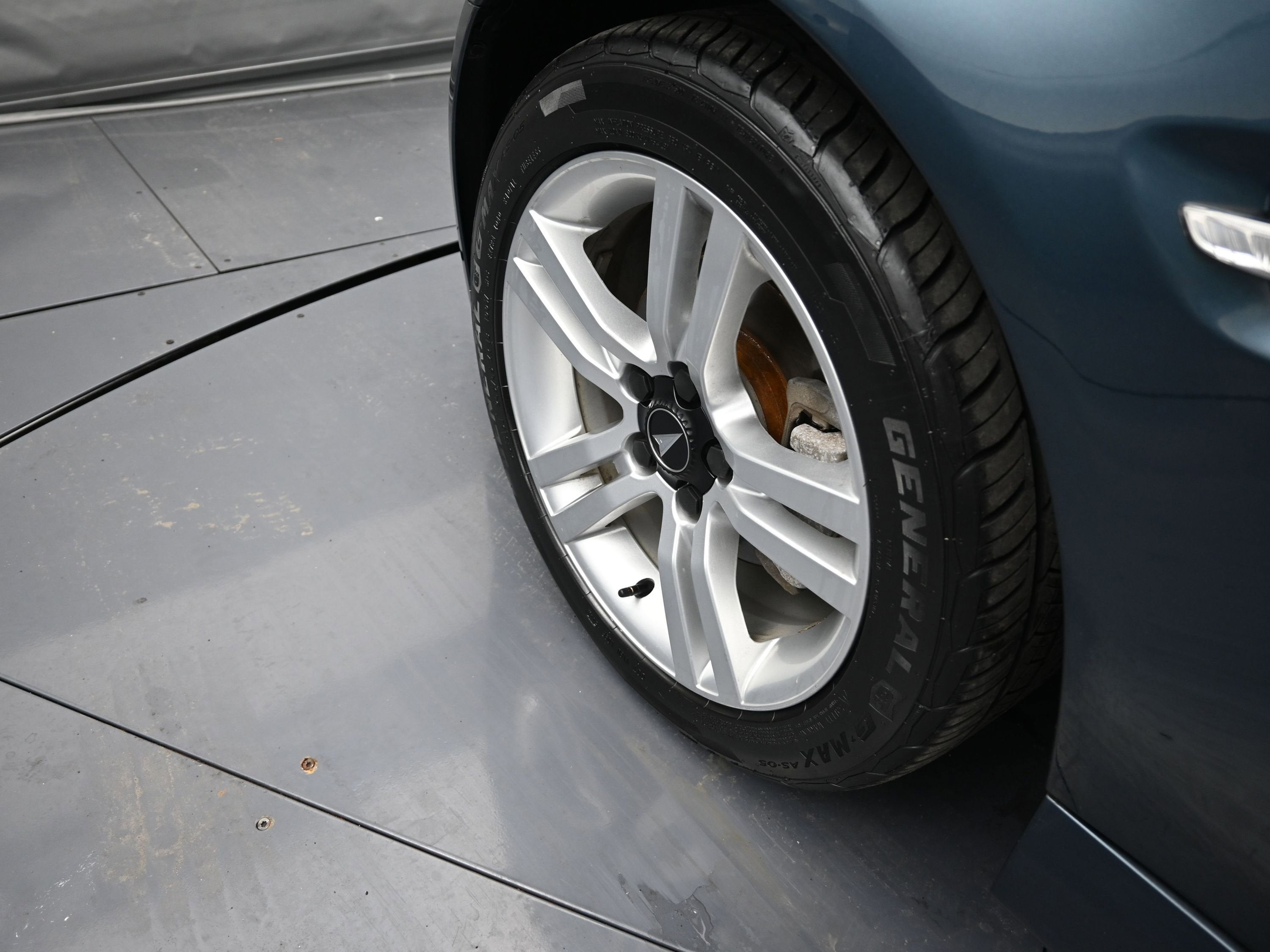 2009 Pontiac G8 4dr Sdn