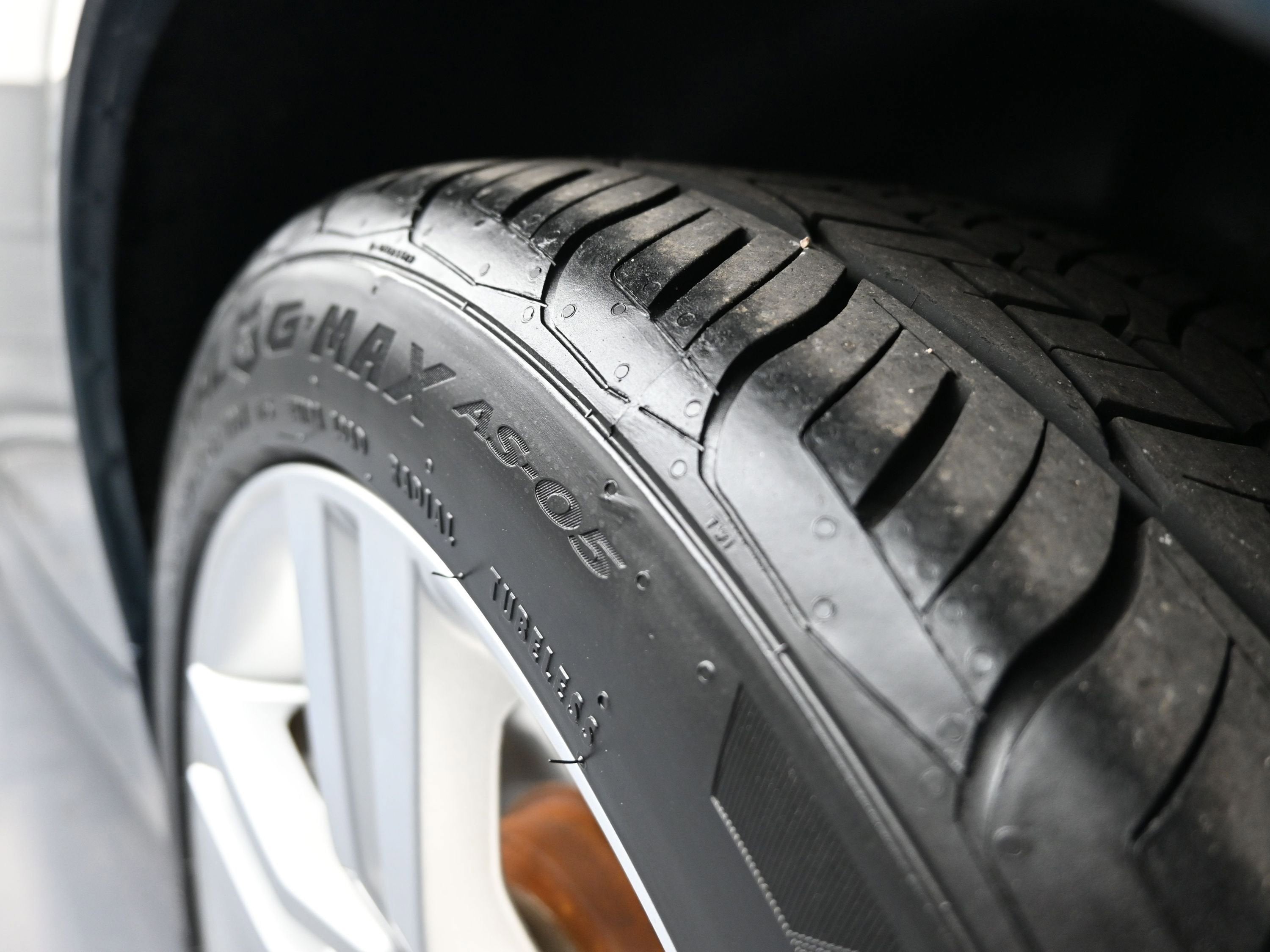 2009 Pontiac G8 4dr Sdn