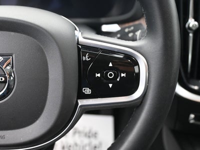 2023 Volvo S60 B5 Plus Dark Theme