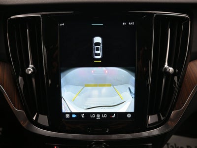 2023 Volvo S60 B5 Plus Dark Theme