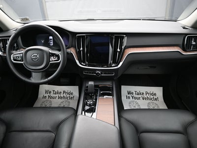 2023 Volvo S60 B5 Plus Dark Theme