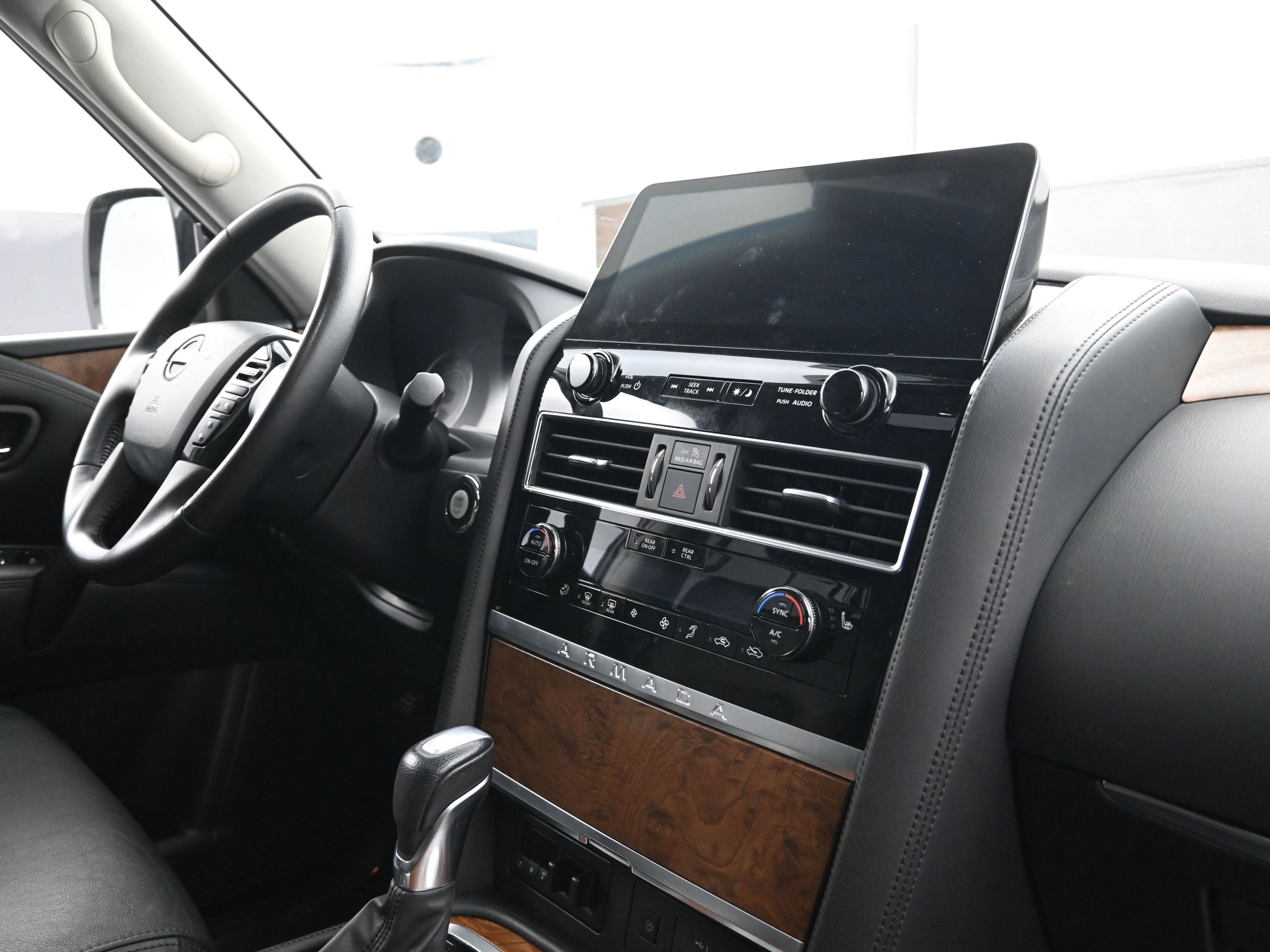 2023 Nissan Armada SL 2WD