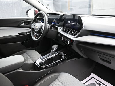 2025 Chevrolet Trax LT