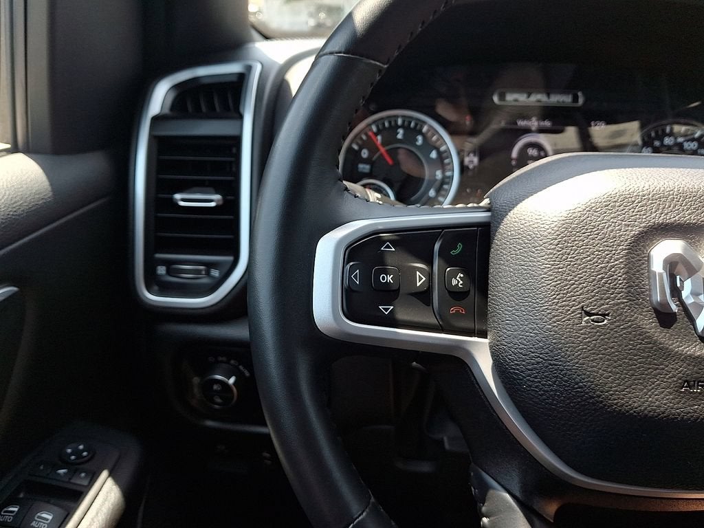 2023 RAM 1500 Big Horn Crew Cab 4x4 5'7" Box