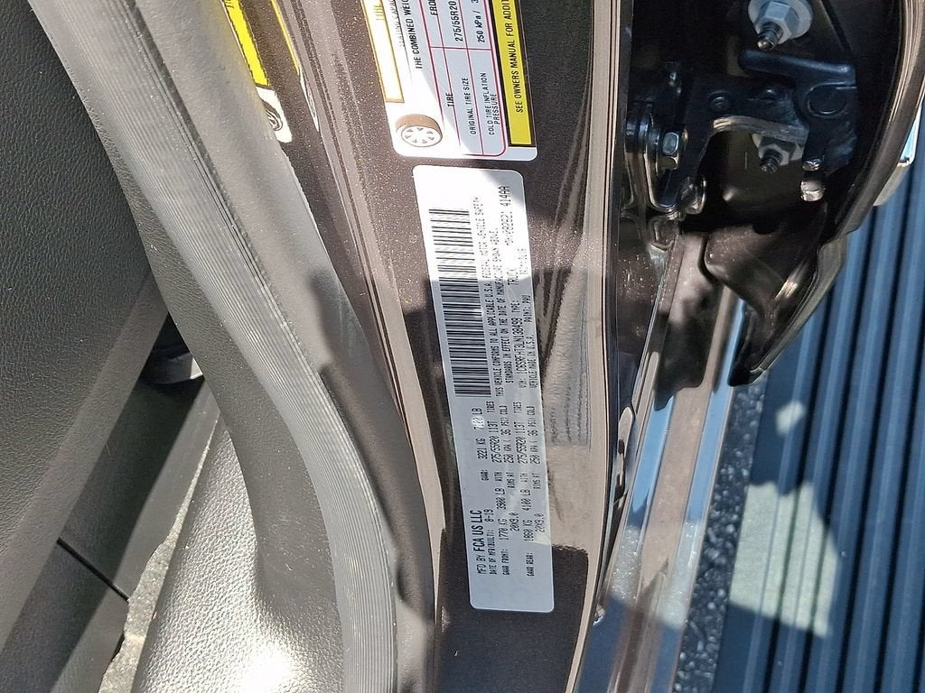 2020 RAM 1500 Limited Crew Cab 4x4 5'7" Box