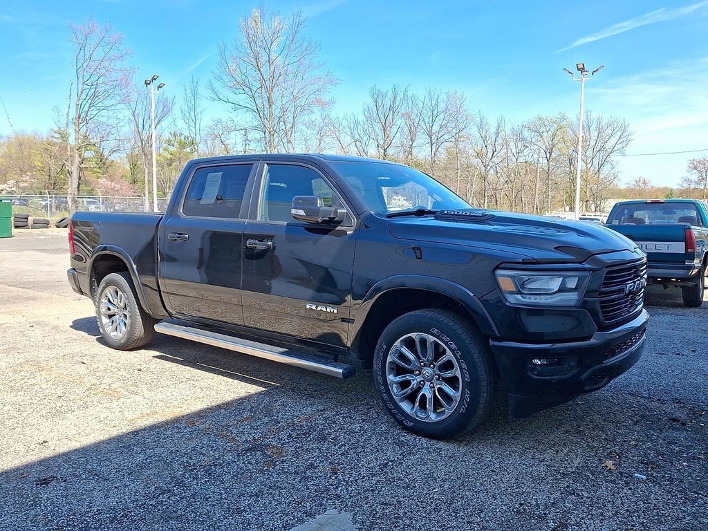 2022 RAM 1500 Laramie Crew Cab 4x4 5'7" Box