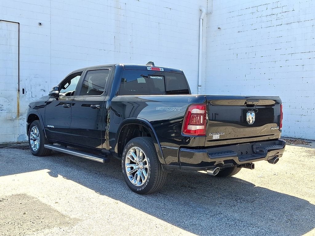 2022 RAM 1500 Laramie Crew Cab 4x4 5'7" Box