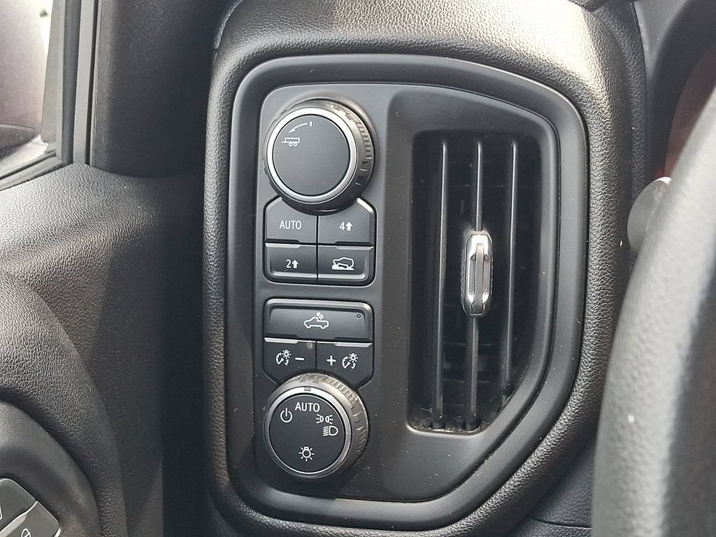 2020 Chevrolet Silverado 1500 Custom
