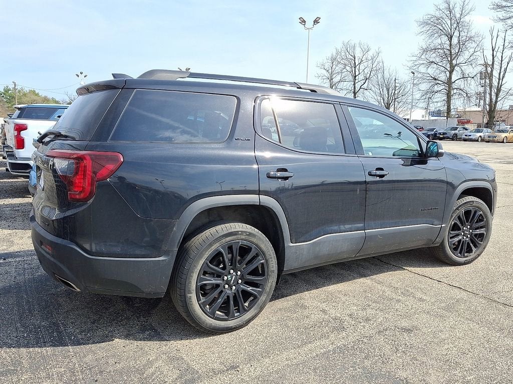2022 GMC Acadia SLE