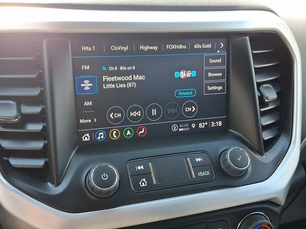 2023 GMC Acadia SLT