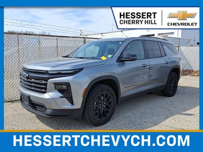 2024 Chevrolet Traverse LT