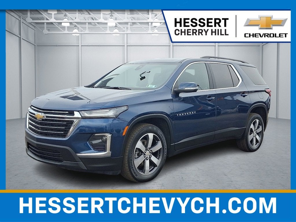 2023 Chevrolet Traverse LT Leather