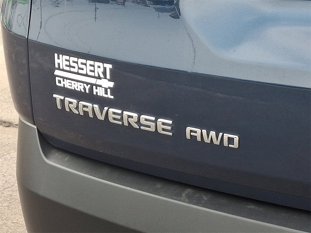 2023 Chevrolet Traverse LT Leather