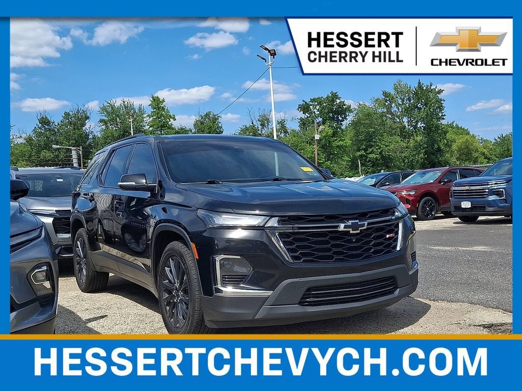 2023 Chevrolet Traverse RS