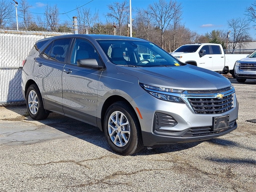2023 Chevrolet Equinox LS