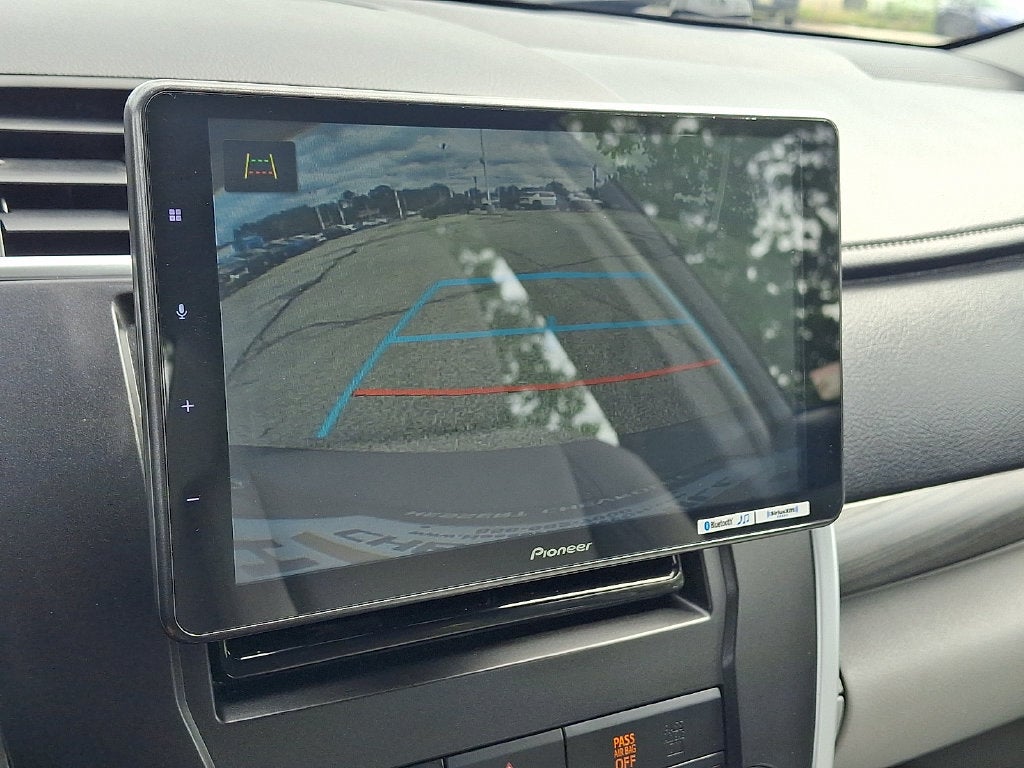 2015 Toyota Camry Hybrid LE