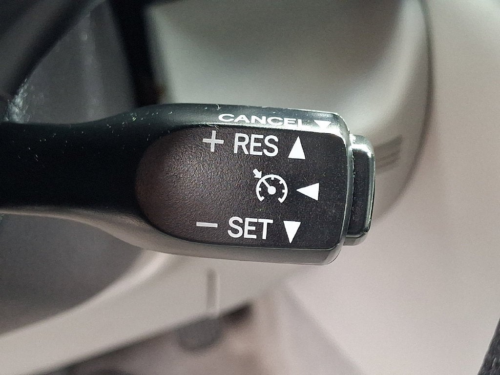2015 Toyota Camry Hybrid LE