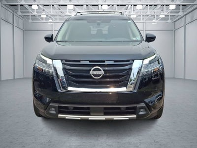 2023 Nissan Pathfinder SL 4WD