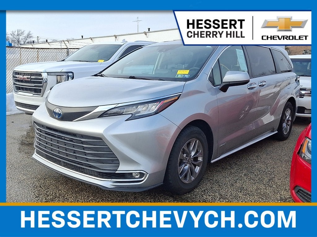 2021 Toyota Sienna XLE