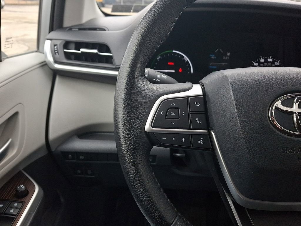 2021 Toyota Sienna XLE