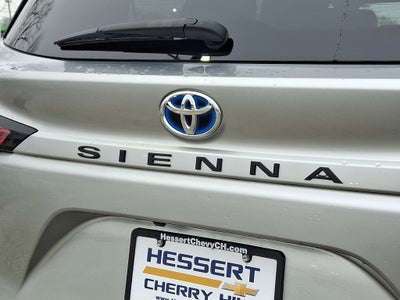 2021 Toyota Sienna XLE